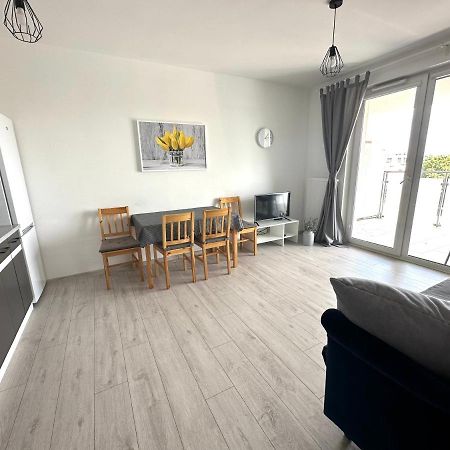 Sdh 1 Radzymin Comfortable Apartment Near Warsaw Екстер'єр фото