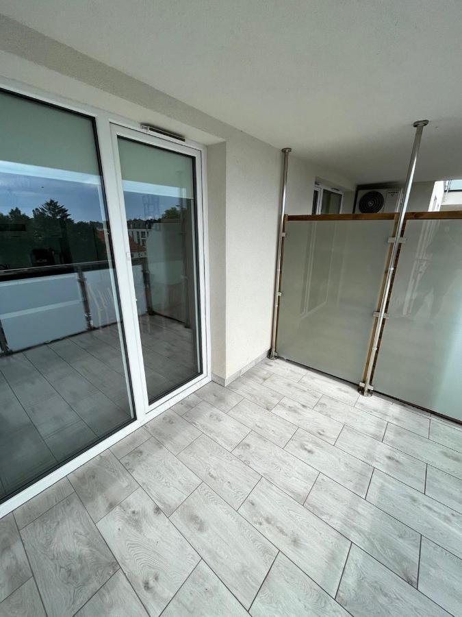 Sdh 1 Radzymin Comfortable Apartment Near Warsaw Екстер'єр фото