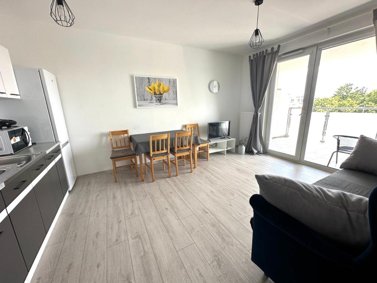 Sdh 1 Radzymin Comfortable Apartment Near Warsaw Екстер'єр фото